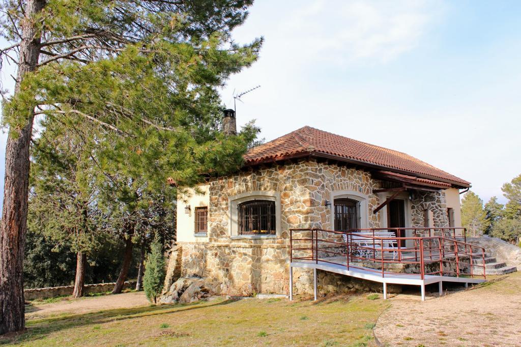 Villa Casa Rural El Pinar Navas de Riofrio Exterior foto