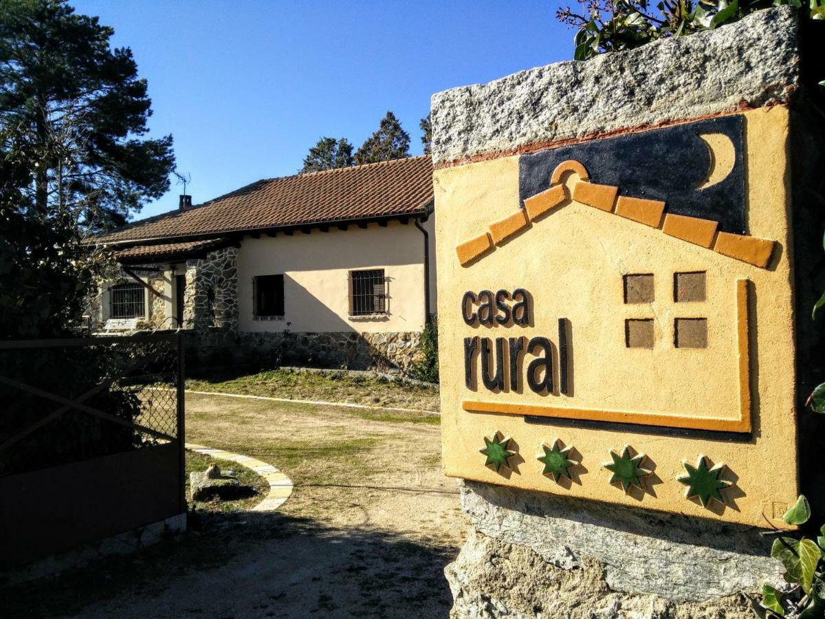 Villa Casa Rural El Pinar Navas de Riofrio Exterior foto